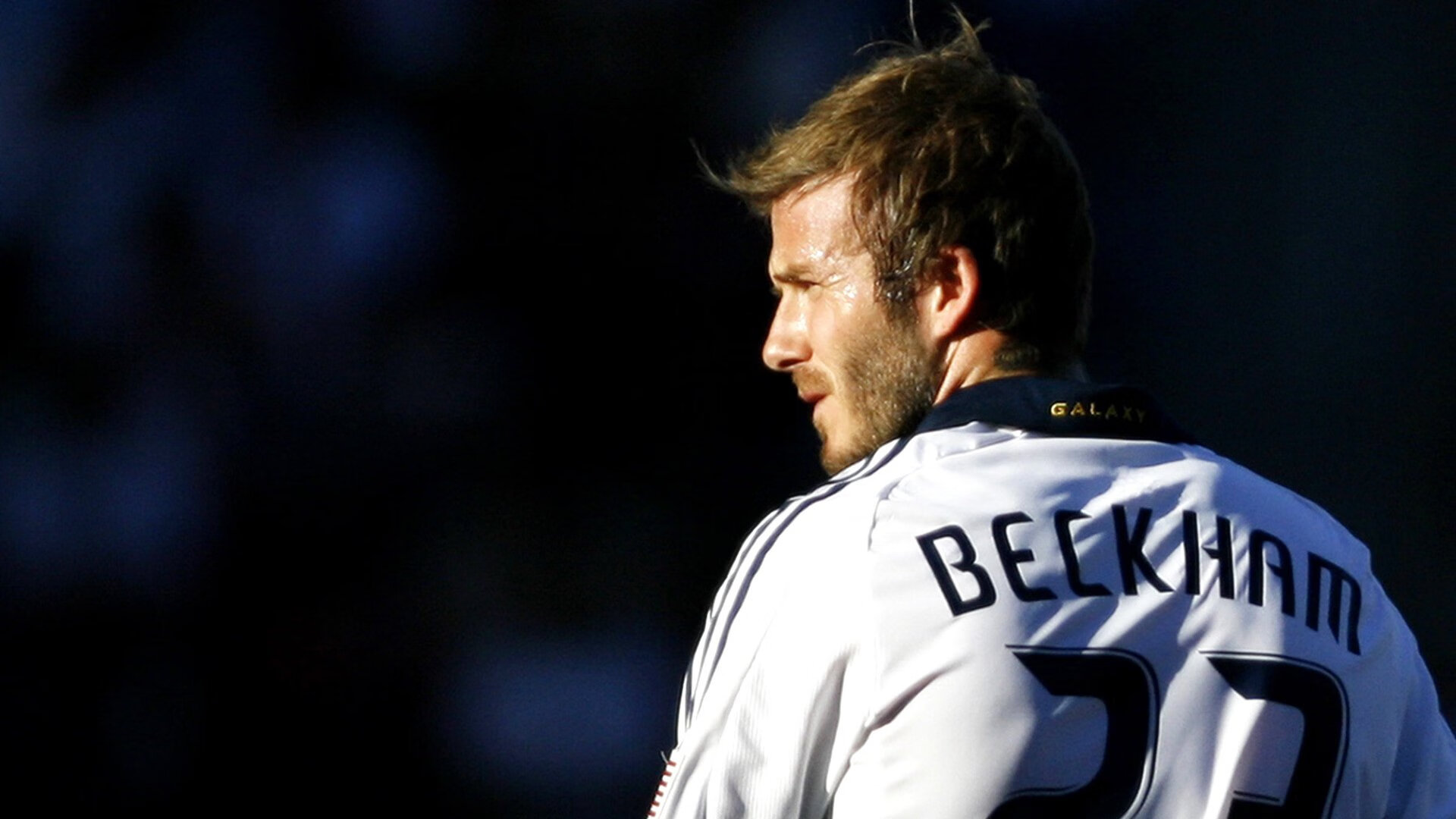 开云体育中国官网-乌拉圭队中场卡瓦尼在巴黎奥运会上展现出强大的进攻组织能力，乌拉圭球员