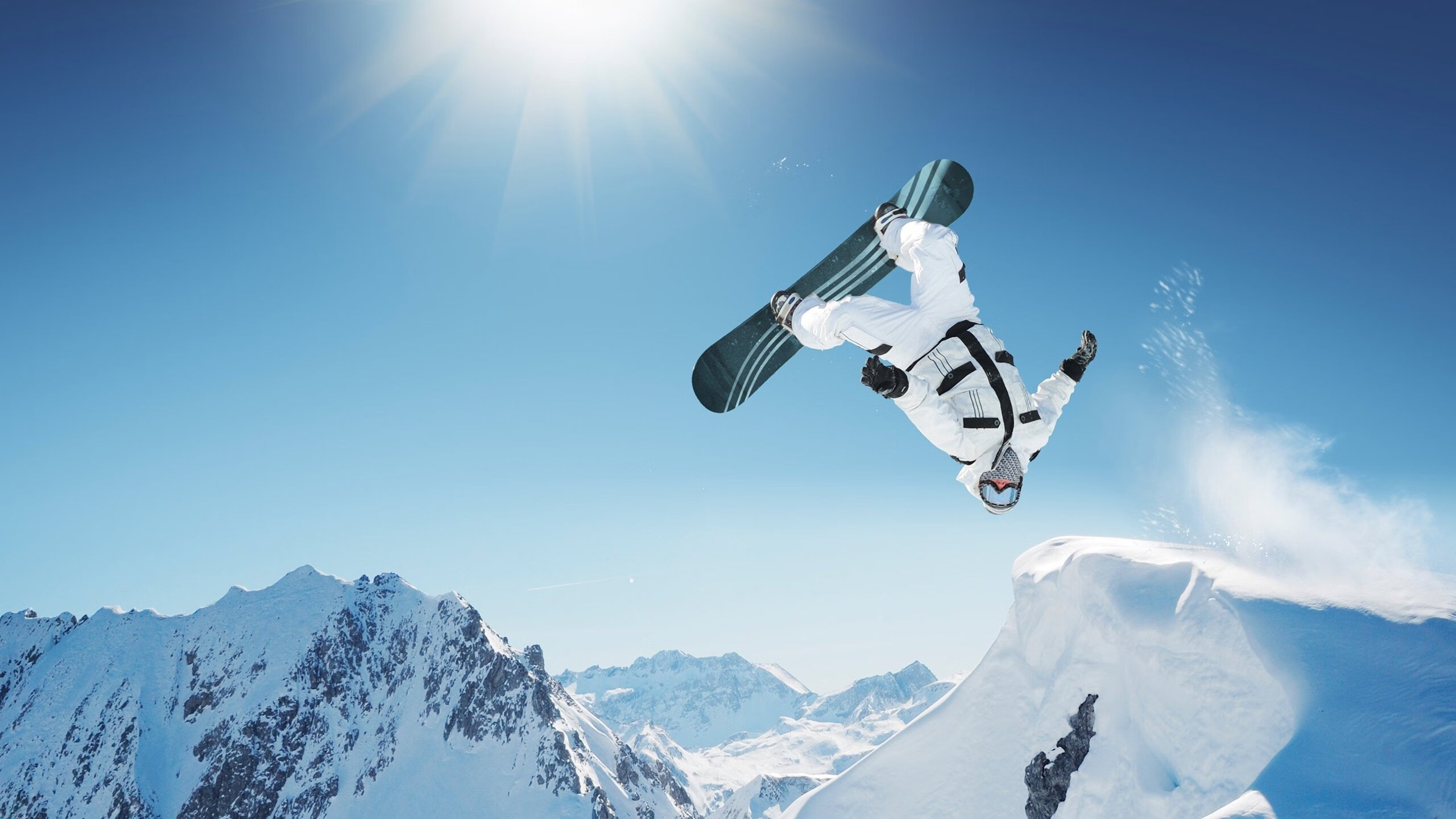 开云体育网页版-“火焰中的舞者”——车手表现出的超凡驾驶技艺，火焰车是什么