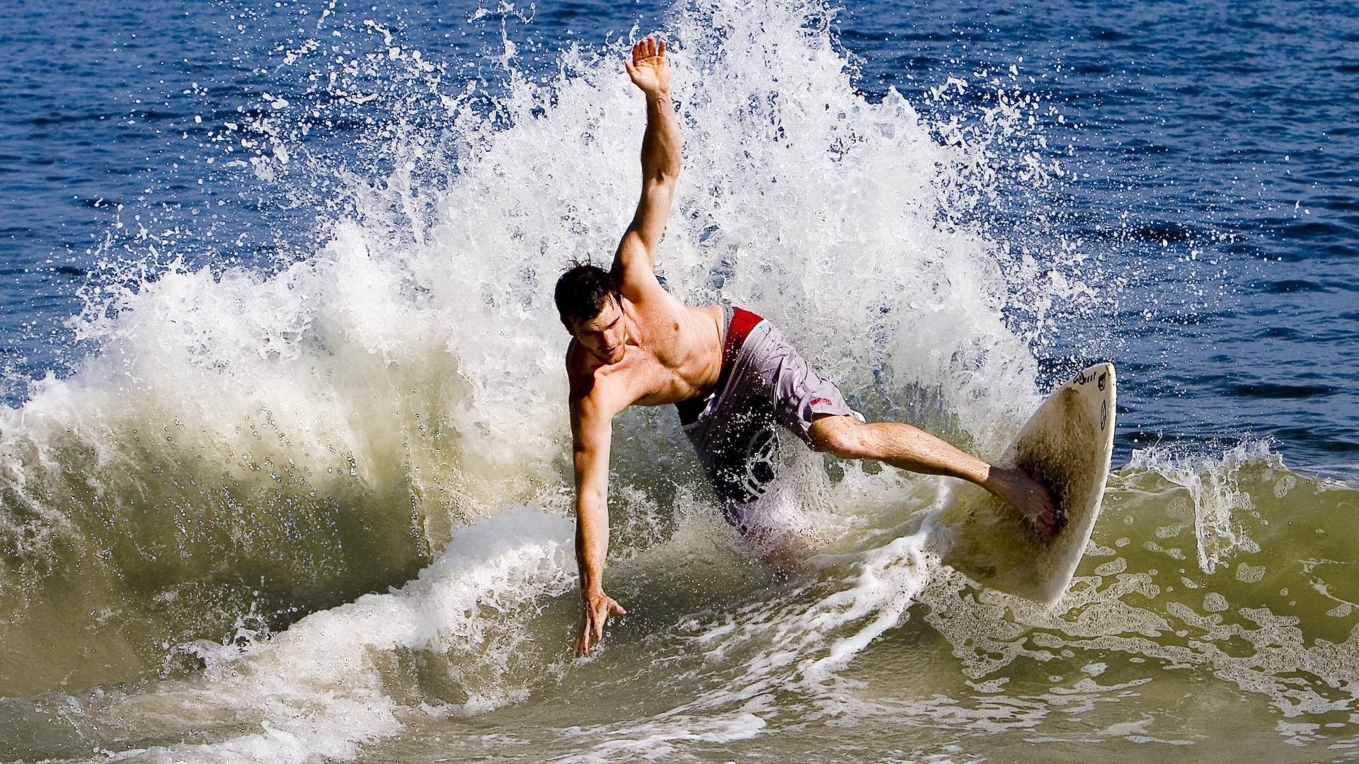 一场比赛胜负的“瞬间决定”：欧冠经典瞬间，欧冠精彩片段